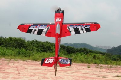 78" Edge 540 V3 scale 26% (1 970 mm) 30ccm Červená