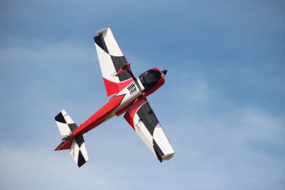 74" Edge 540 V2 1800mm Červeno-Bílý