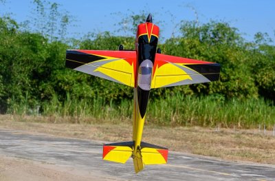 67" Slick 1702mm Žluto-Červeno-Černý