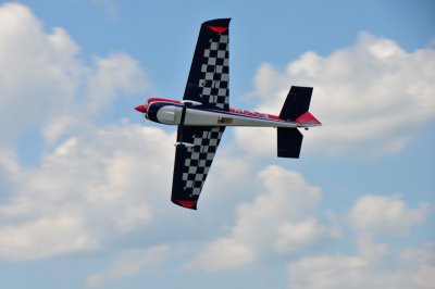 64" MXS EXP - červená/bílá/modrá 1,62m