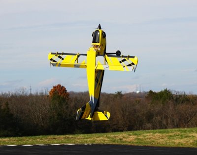 120" Turbo Bushmaster - žlutá/černá 3,06m