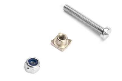 Speciální sada upevňovacích šroubů motoru M4x25 mm, 4 ks.