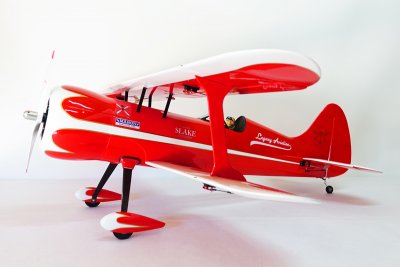 54" Muscle Bipe - červená/bílá 1,37m