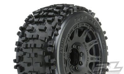 Badlands 3.8" All Terrain gumy ,17mm MT přední i zadní, namont. na disku Raid Black