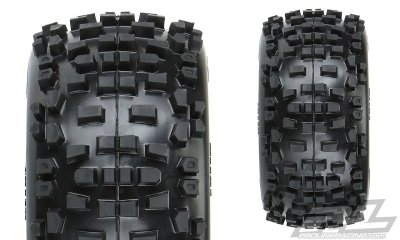 Badlands 3.8" All Terrain gumy ,17mm MT přední i zadní, namont. na disku Raid Black
