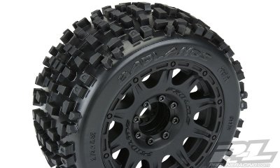 Badlands 3.8" All Terrain gumy ,17mm MT přední i zadní, namont. na disku Raid Black