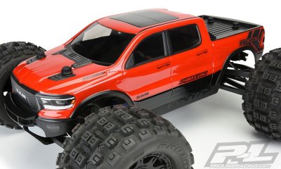 Předříznutá 2020 Ram Rebel 1500 čirá karoserie pro E-REVO 2.0