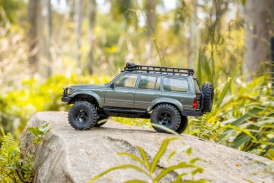 Toyota Land Cruiser 80 1:18 RTR