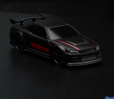 1/76 C74 On-Road RC Car RTR (černá s červeným pruhem)