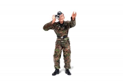 1/16 stojící figurka německého fotografa z 2 sv. války, ručně malovaná