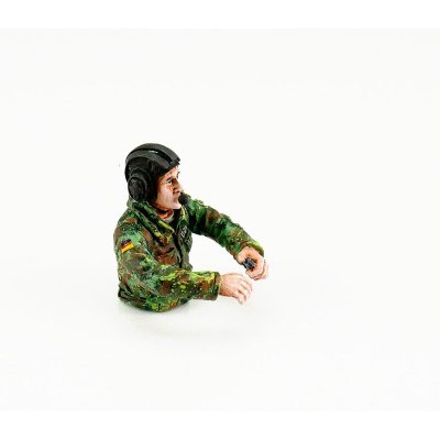 1/16 půl figurka německého tankisty Leoparda, ručně malovaný