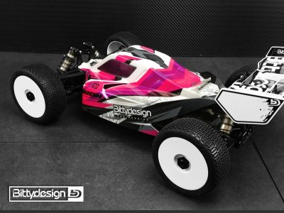 Vision čirá karoserie - XRAY XB8E 2020 předříznutá