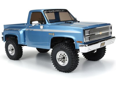 Axial SCX10 III Base Camp Chevrolet K10 1982 RTR