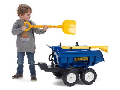 FALK - Vlečka Case IH Maxi sklápěcí s nářadím