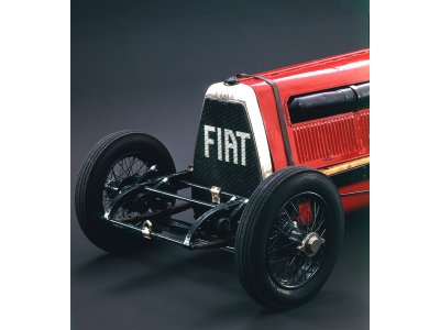 Italeri auto 4701 - FIAT MEFISTOFELE (1:12)