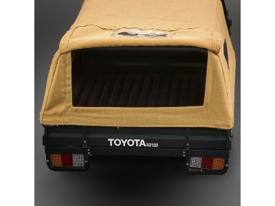 Killerbody plachtová střecha: Toyota LC70