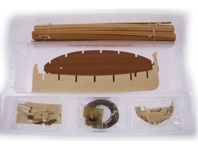 COREL Llaut rybářská loď 1:25 kit
