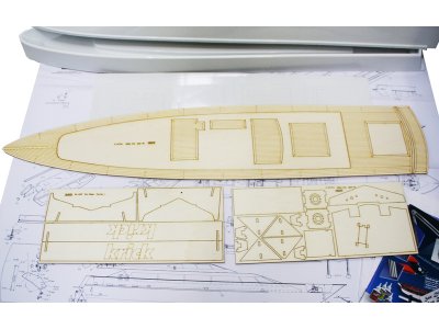 ROMARIN San Diego Mega jachta kit
