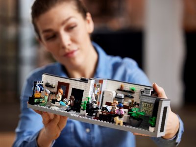 LEGO Icons - Queer tým - byt Úžo Pětky