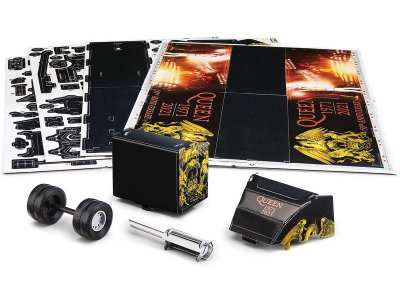 Revell 3D Puzzle - QUEEN Tour Truck 50. výročí