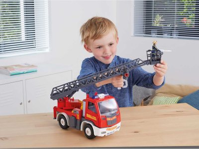 Revell Junior Kit - hasičské auto s plošinou