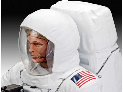 Revell Apollo 11 - Astronauti na Měsíci (1:8) (Giftset)