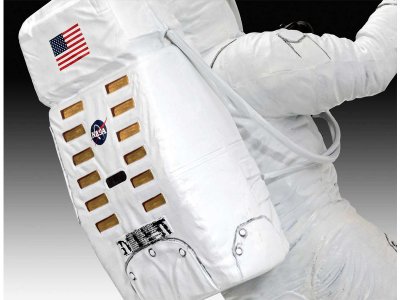 Revell Apollo 11 - Astronauti na Měsíci (1:8) (Giftset)