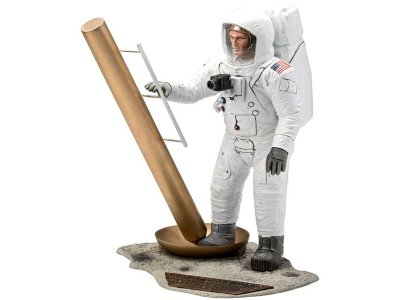 Revell Apollo 11 - Astronauti na Měsíci (1:8) (Giftset)