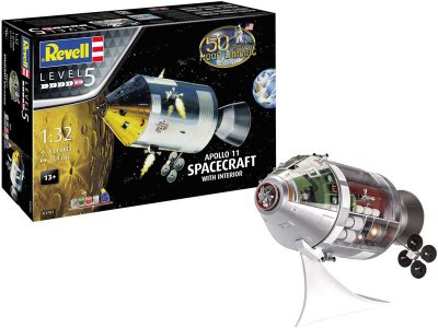 Revell Apollo 11 - Vesmírná loď (1:32)