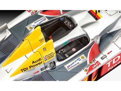 Revell Audi R10 TDI, 3D Puzzle (LeMans Racetrack) (1:24) (giftset)