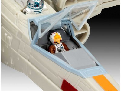 Revell SW X-wing Fighter (1:57) (sada)