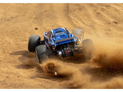 Traxxas Rustler 1:10 RTR modrý s LED osvětlením