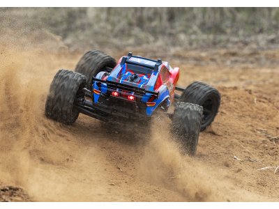 Traxxas Rustler 4WD 1:10 RTR oranžový s LED osvětlením