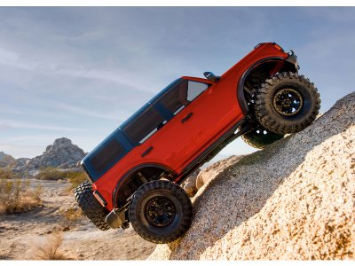 Traxxas TRX-4 Ford Bronco 2021 1:10 TQi RTR bílý