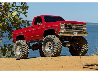 Traxxas TRX-4 Chevrolet K10 1979 TQi 1:10 RTR měděný