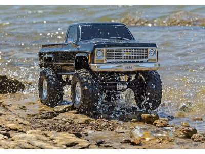 Traxxas TRX-4 Chevrolet K10 1979 TQi 1:10 RTR měděný