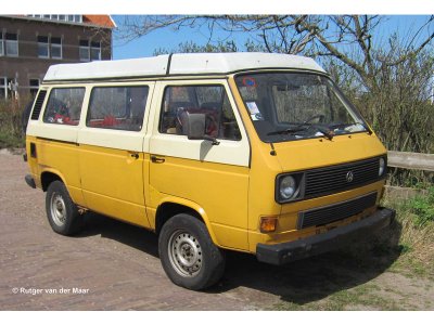 Revell 07706 Volkswagen T3 Bus (1:24)
