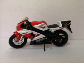 Maisto 1:18 Yamaha YZF-R7