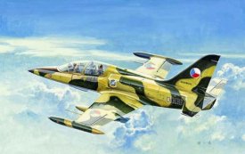 TR5806 L-59 Albatros 1:48