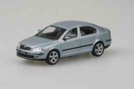 Škoda Octavia II 2004 1:43 šed