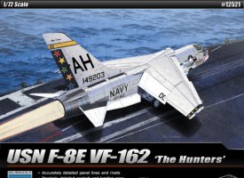 Academy 12521 F-8E VF-162